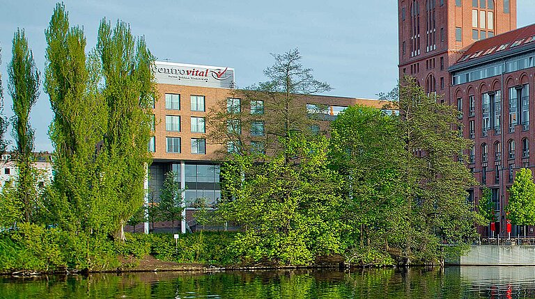 centrovital Berlin-Spandau Aussenansicht Seeseite