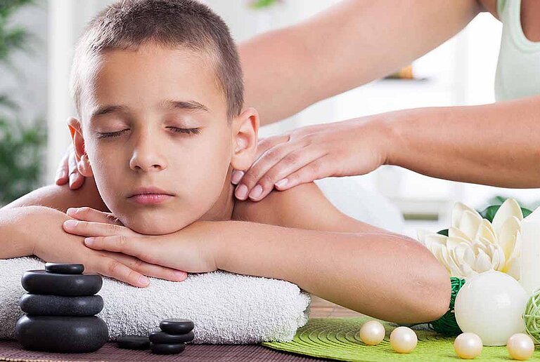 Kids & Teens Anwendungen im centrovital Day Spa ©V&P Photo Studio/Fotolia.com