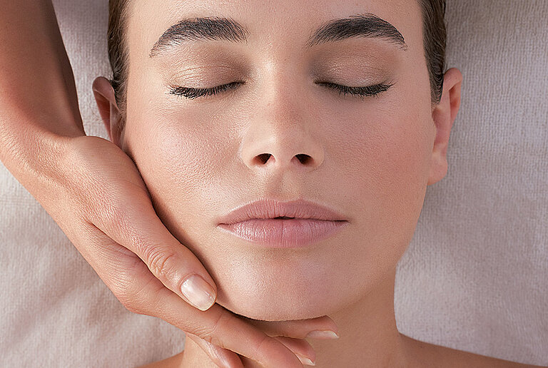 THALGO Collagenbehandlung im centrovital Day Spa ©THALGO