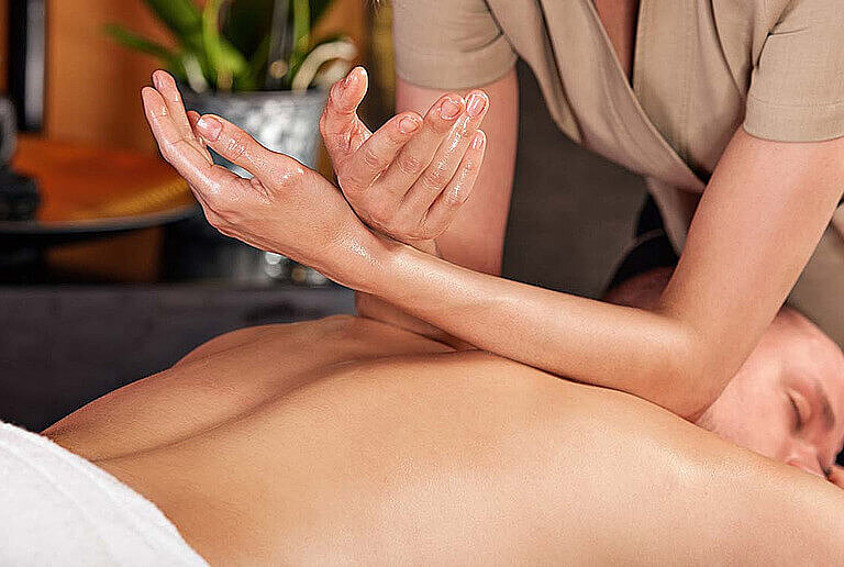 Rückenmassage im centrovital Day Spa